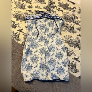Mini dress